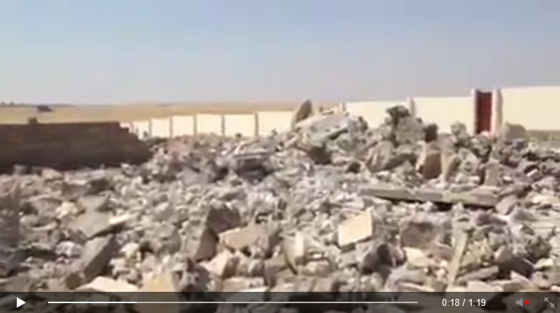 'Yezidi holy place/sacred site Quba Sheikhsin destroyed by IS terrorists. [Von IS-Terroristen zerstörte êzîdîsche Heiligenstätte Quba Sheikhsin.]' (c) Ezidi Press, Facebook, 1. September 2014 (b)